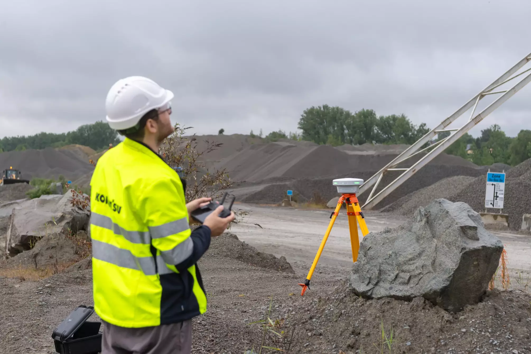 Edge 2 launch - in field smart construction Komatsu