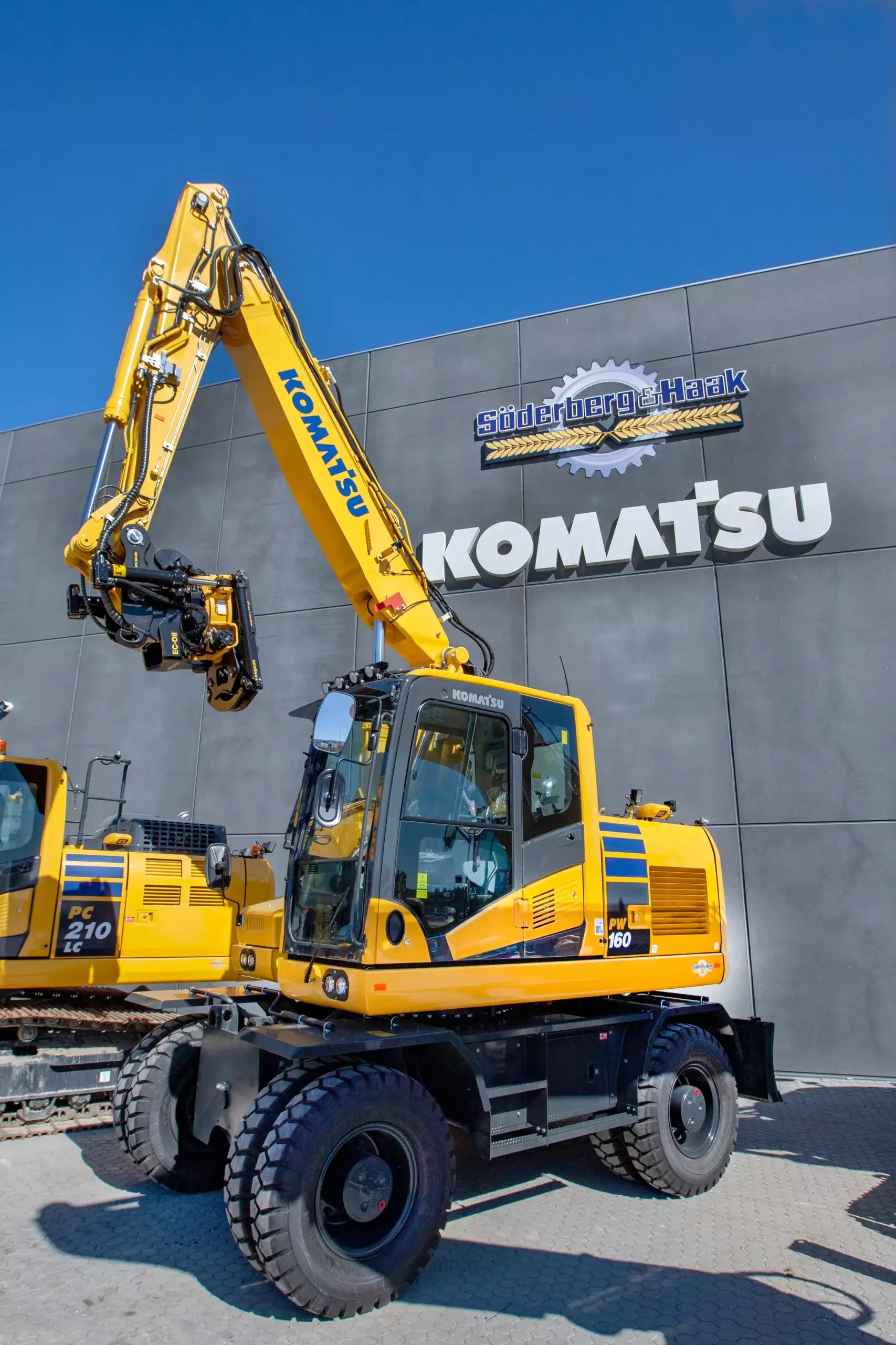 Komatsu PW160